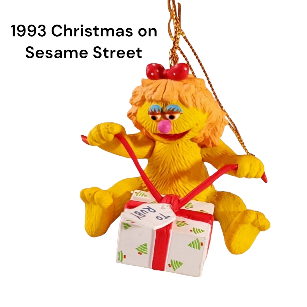 Ruby Sesame Street Ornament Opening Gift Vintage 1993 Christmas